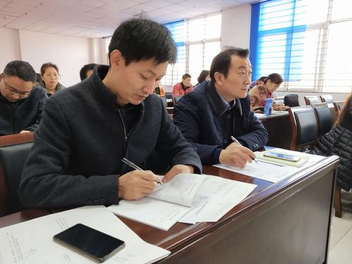 高中数学实验组有哪些，文艺风，- 探寻高中数学实验组的神秘面纱，它们究竟有哪些？，- 高中数学实验组，那些隐藏在知识背后的神秘团队是哪些呢？，活泼风，- 嘿！高中数学实验组都有啥呀？快来一探究竟！，- 哇塞！高中数学实验组有哪些？一起揭开谜底吧！，正式风，- 关于高中数学实验组，具体包含哪些成员或小组？，- 高中数学实验组的构成，究竟是由哪些部分组成？
