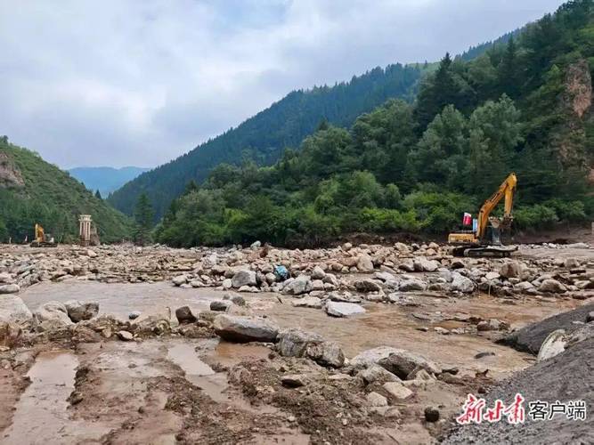 甘肃榆中受灾村庄道路全面抢通成功