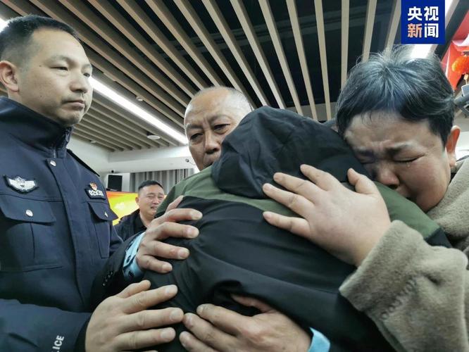 拄拐少年离世，录取书送达时刻遗憾错过
