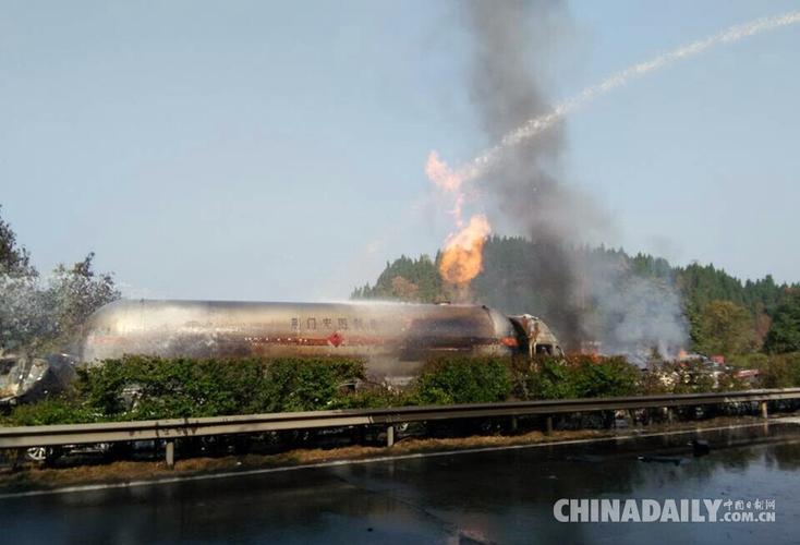 四川德阳液化气罐车爆炸传闻揭秘，事故真相揭秘与应对之策。