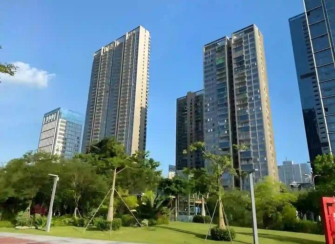 深圳豪华小区隐秘建筑曝光，揭开隐藏奢华的面纱