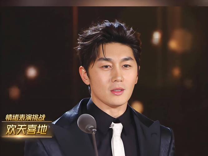 陪爬泰山男演员转行种地背后的故事与选择
