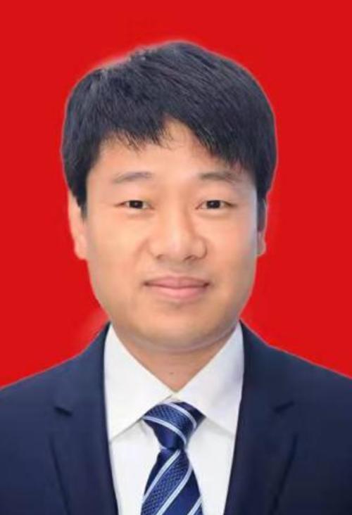 湖南知名主持人罗刚因突发心脏病离世，享年XX岁，一生奉献舞台，悲痛告别！