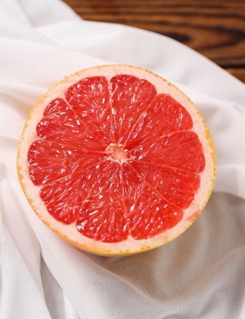 服药期间应避免食用的水果,禁忌与注意事项 服药期间应避免食用的水果,禁忌与注意事项