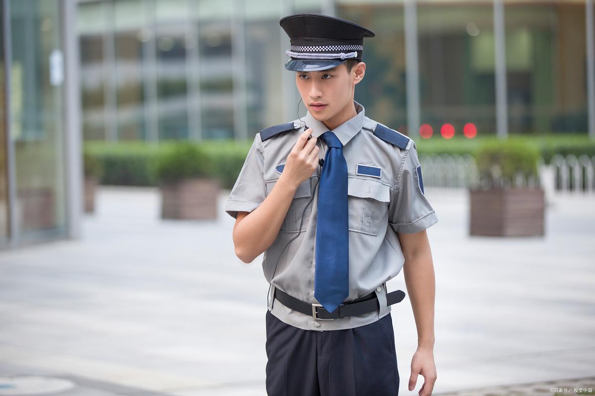 最会拍照的保安,镜头下的安全与美感 最会拍照的保安,镜头下的安全与美感