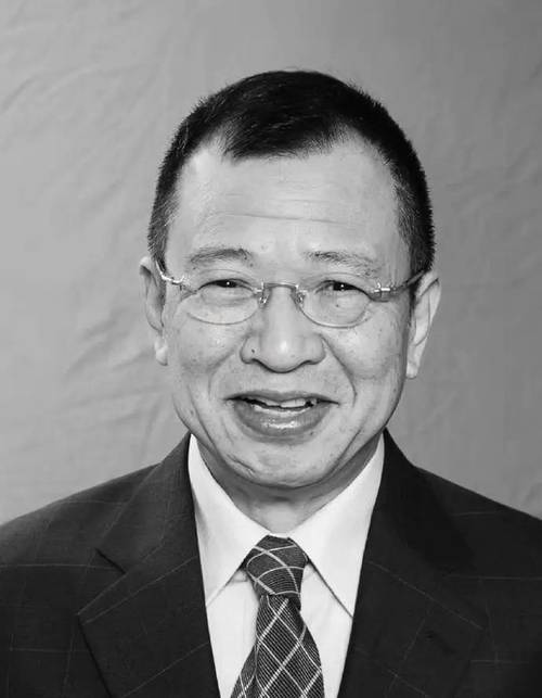 许绍雄出殡仪式举行,亲友缅怀送别于11月18日